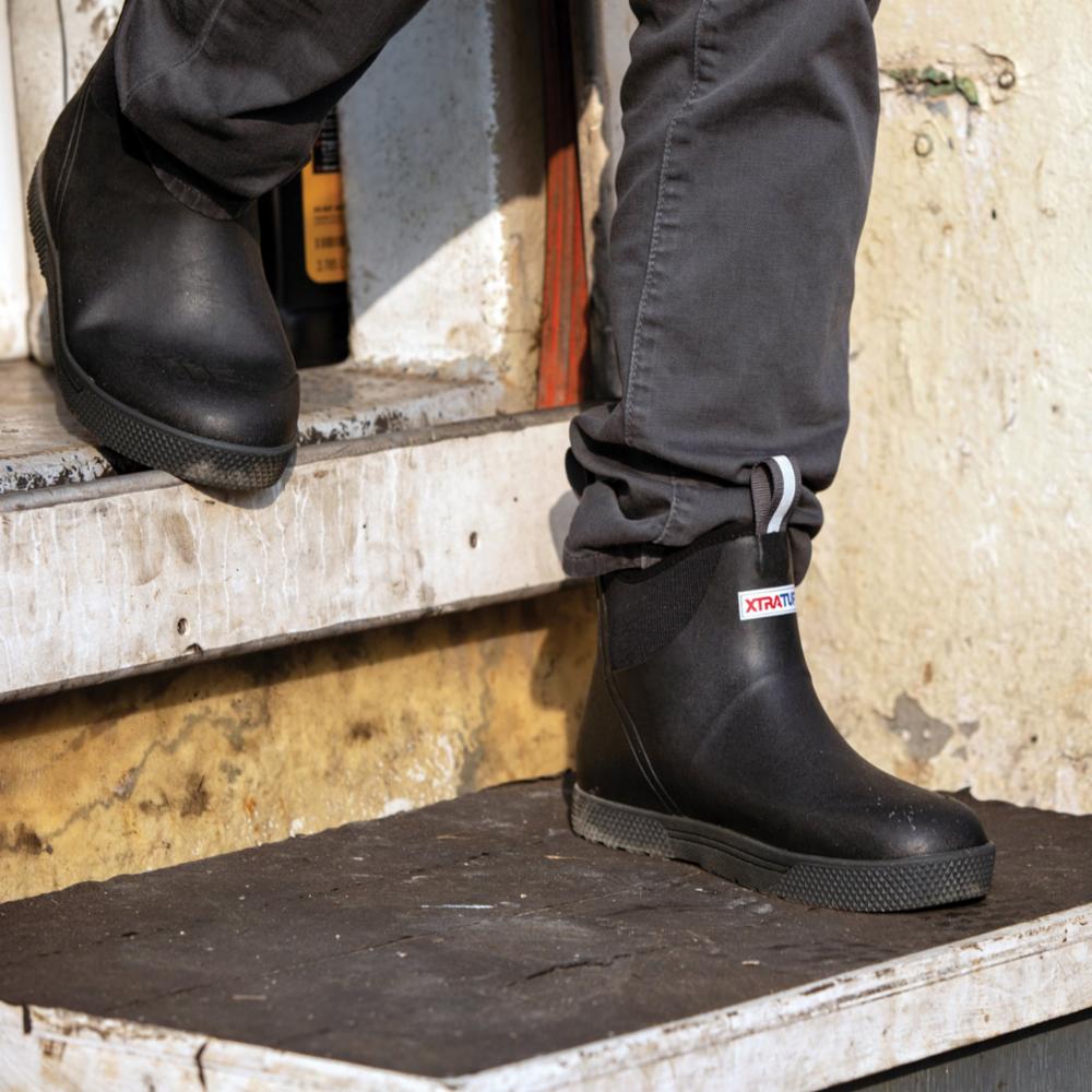 Xtratuf MENS WHEELHOUSE 6 ANKLE DECK BOOT BLACK