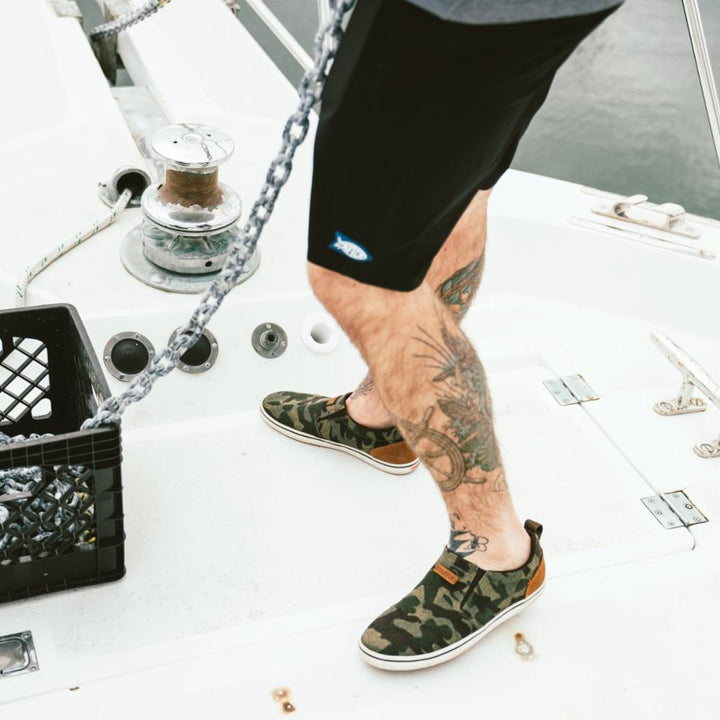 Xtratuf MEN'S CANVAS SHARKBYTE DECK SHOE CAMO